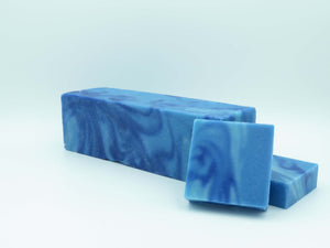 Starry Night Soap- An invigorating blend of zesty citrus with refreshing blossoms